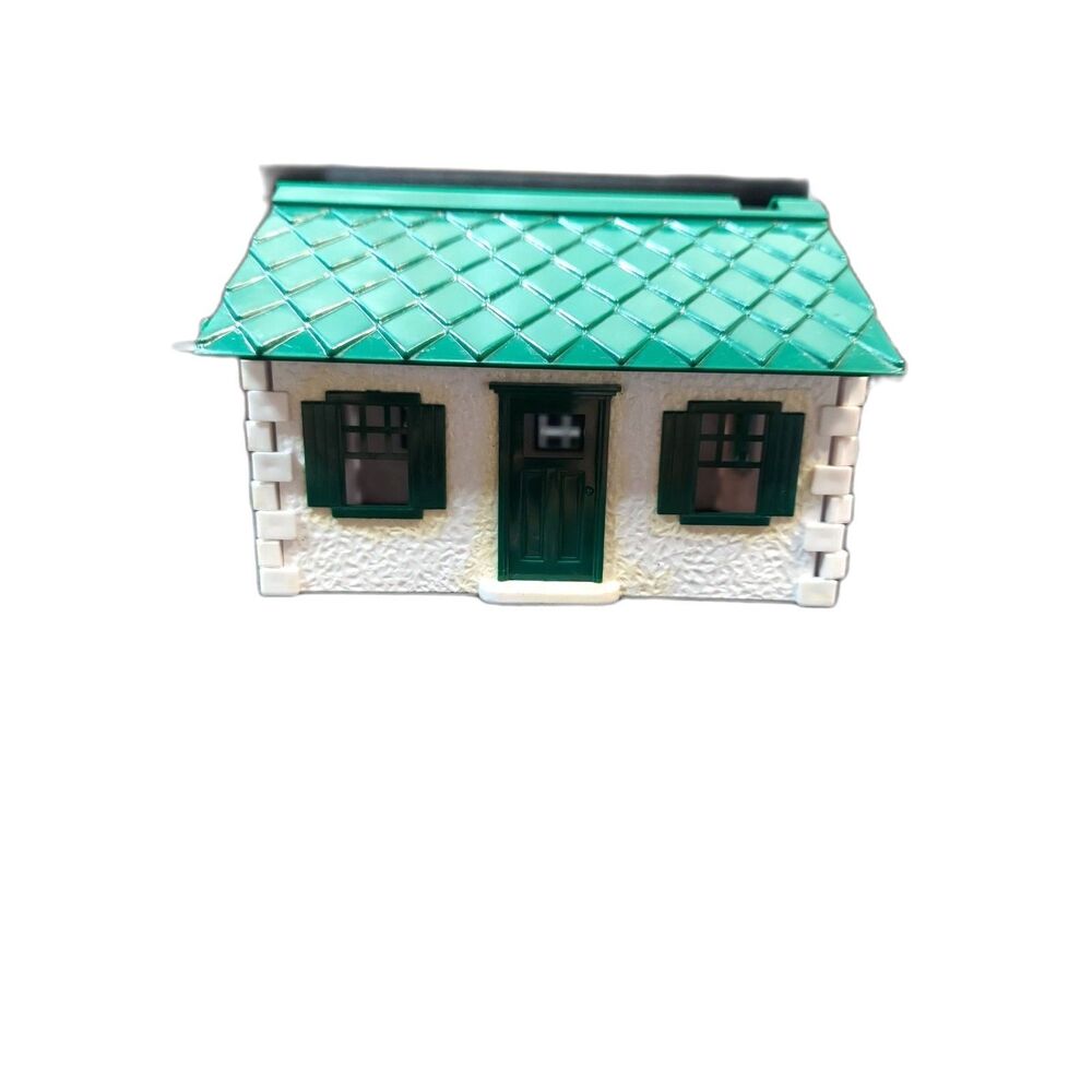 Bachmann Cape Cod House Green/White Snap Fit 1950's (Plasticville) O & S Ga.